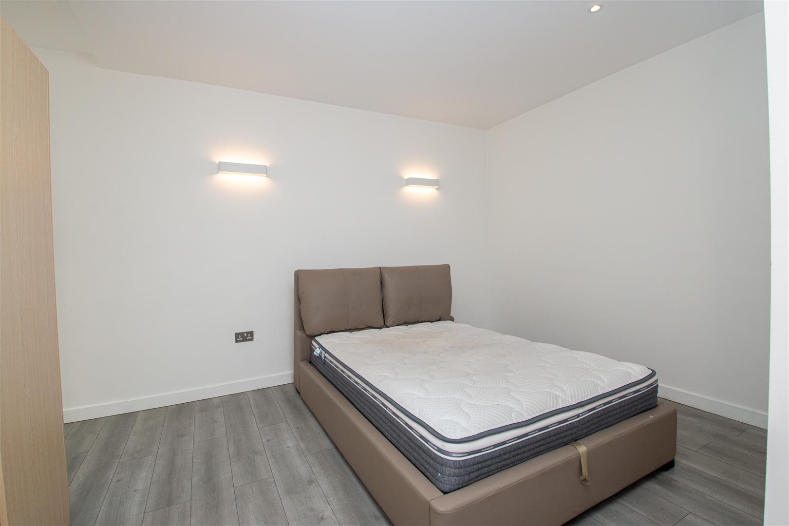 Foxhunter Drive, Linford Wood, Milton Keynes